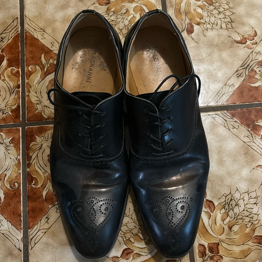 Magnanni Dress Shoes